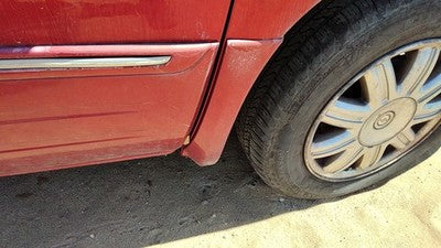 06 Town Country Passenger Right Moulding From Fender Oem Trim Strip Red Prh
