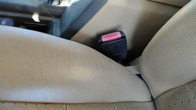 2005-2006 Land Rover Lr3 Driver Left Front Seat Belt Buckle Receiver Oem Tan