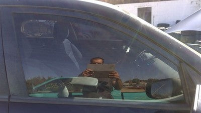 2011-2013 Kia Sorento Passenger Right Front Side Window Door Glass Oem