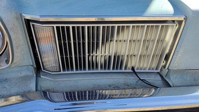 75 Cutlass Supreme Passenger Right Front Grille With Light 551734 2 Door Coupe