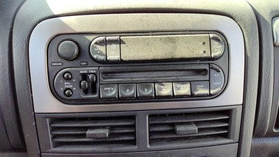 2002-2004 Jeep Grand Cherokee Stock Radio Oem Factory Stereo Cd Player