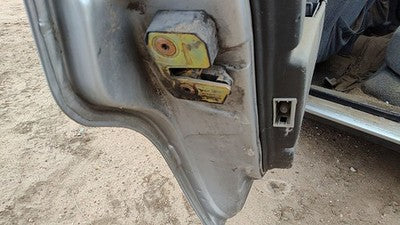 1991 Volvo 740 Driver Left Rear Door Latch With Rods/Cables Oem Back