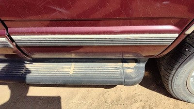 1999-2000 Gmc Yukon Driver Left Rear Moulding From Door Oem Back Trim Strip