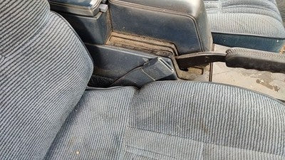 1989 Cutlass Calais Passenger Right Front Seat Belt Buckle Receiver Blue 2 Door