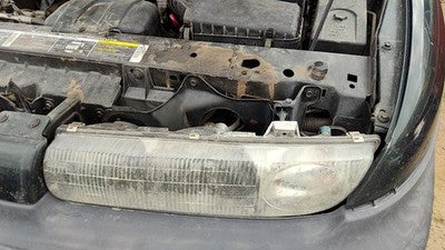 1996-1998 Saturn Sl1 Driver Left Head Light With Bracket Oem Lamp 21111169