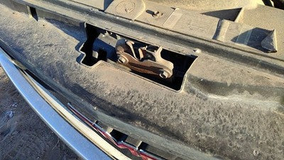 1988-1998 Gmc Sierra 2500 Hood Latch Assembly With Bracket Oem 15029224