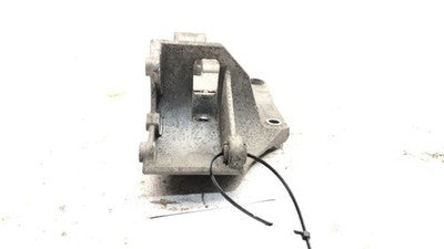 2005 Vw Beetle Alternator Power Steering Mount Bracket Oem 2.0L 06A903143