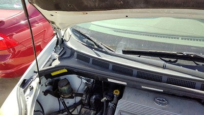 2004 Toyota Sienna Windshield Wiper Cowl Vent Trim Panel Oem Cover
