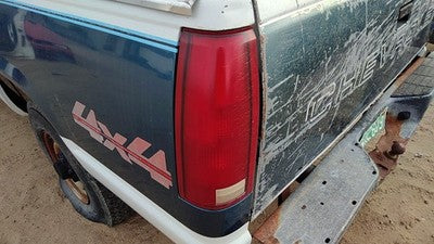 1988-1999 Chevy Silverado 1500 Driver Left Tail Light Brake Lamp Oem Rear
