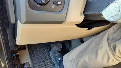 2005-2006 Land Rover Lr3 Lower Dash Under Column Knee Bolster Trim Panel Oem Tan