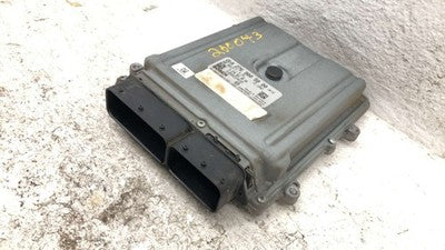 13-15 Mercedes C300 Electronic Control Module Computer Ecm Ecu 3.5L 2769004900