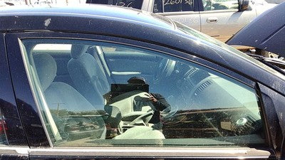2007-2012 Nissan Sentra Passenger Right Front Side Window Door Glass Oem