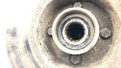 1970-1973 Nissan Datsun 240Z Front Wheel Hub With Brake Rotor Oem 40206E4101