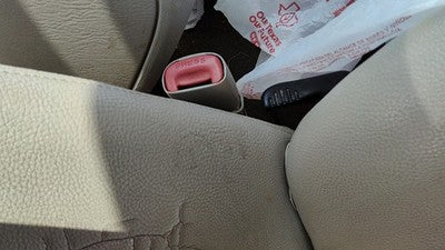 05-07 Town Country Driver Left Front Seat Belt Buckle Receiver Oem Khaki J1