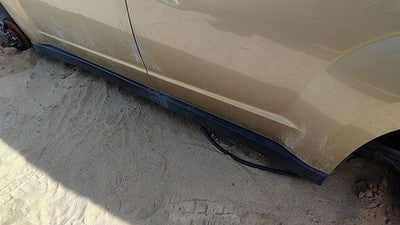 07-08 Grand Vitara Xl-7 Driver Left Lower Rocker Panel Moulding Side Skirt Gold