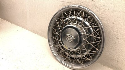 1980-1984 Deville Sedan Hub Cap Wheel Cover Oem