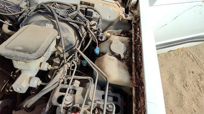 1993 Chevy S10 Blazer Windshield Washer Fluid Reservoir With Pump Oem Wiper Tank