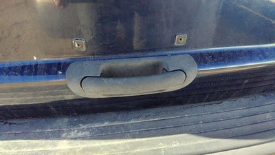 2000-2004 Jeep Grand Cherokee Liftgate Handle Assembly Oem 55136699Ab