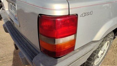 1993-1998 Jeep Grand Cherokee Passenger Right Tail Light Brake Lamp Oem Rear