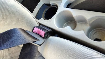 2011-2013 Ford Fiesta Passenger Right Front Seat Belt Buckle Receiver Black Dl