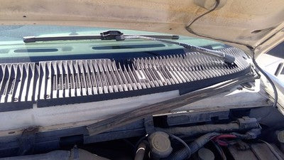 1993 Ford Van E150 Windshield Wiper Cowl Vent Trim Panel Oem Grille