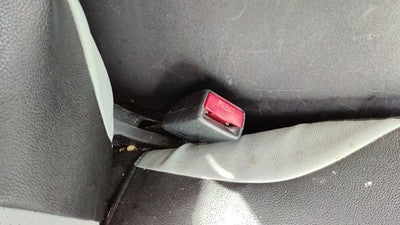 00-05 Mitsubishi Eclipse Passenger Right Front Seat Belt Buckle Receiver Black