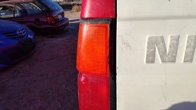 1986-1997 Nissan Hardbody Driver Left Tail Light Brake Lamp Oem Rear B65503b300