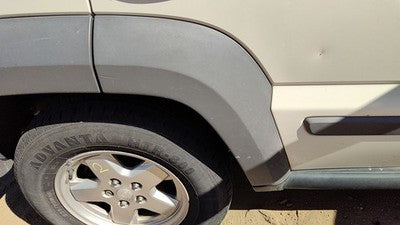 2005 Jeep Liberty Passenger Right Rear Moulding From Door Oem Back Wheel Flare