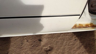 97-03 Regal Passenger Right Rear Lower Moulding From Door Back Trim White 16U