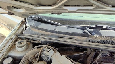 2000 Vw Cabrio Convertible Windshield Wiper Cowl Vent Trim Panel Oem Cover