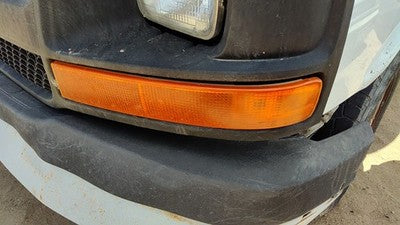 03-14 Chevy Express Van Driver Left Front Turn Signal Light Lamp Fender Mounted