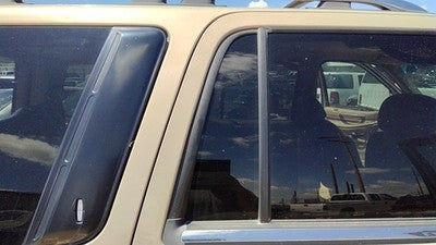 98-02 Navigator Passenger Right Rear Vent Window Back Door Glass With Frame Oem