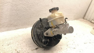 2001-2006 Hyundai Elantra Power Brake Booster With Master Cylinder Pair Set Oem