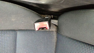 2004-2005 Mazda 3 Driver Left Front Seat Belt Buckle Receiver Oem Bp5 Black
