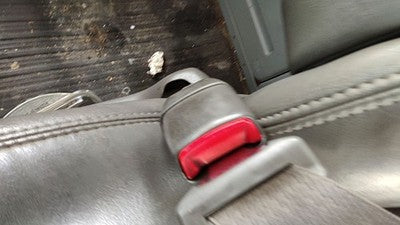2006-2014 Chevy Express Van Driver Left Front Seat Belt Buckle Receiver Gray 93W