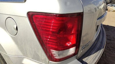 2007-2010 Jeep Grand Cherokee Driver Left Tail Light Brake Lamp Oem Rear