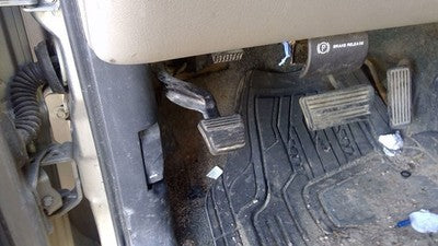2001 Chevy Tahoe Parking Brake Pedal Assembly Oem Complete Emergency Unit