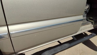 2001 2002 Sierra 2500 Hd Passenger Right Rear Moulding From Door Oem Back Trim