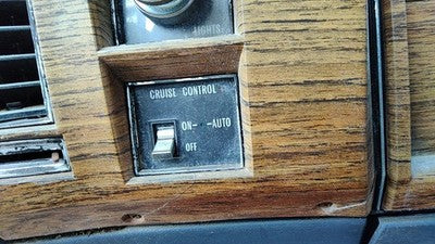 1984 Deville Sedan Cruise Control Switch Buttons Oem Dash
