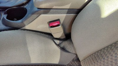 99-05 Grand Am Driver Left Front Seat Belt Buckle Receiver 52D Dark Taupe