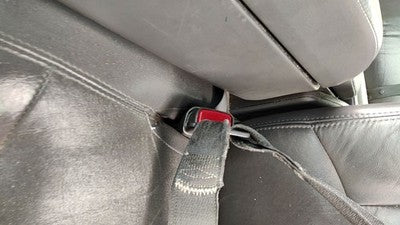 02-05 Buick Lesabre Driver Left Front Seat Belt Buckle Receiver Oem Graphite 933