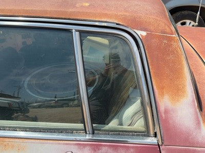 85-90 Buick Park Ave Driver Left Rear Vent Window Back Door Glass With Frame Oem