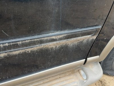 97-02 Ford Expedition Passenger Right Front Upper Moulding From Door Oem Black