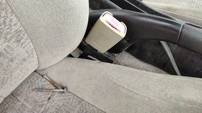 1999 Saturn Sl2 Passenger Right Front Seat Belt Buckle Receiver Oem Gray