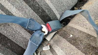 1991 Chevy Silverado 1500 Passenger Right Front Seat Belt Buckle Receiver Blue