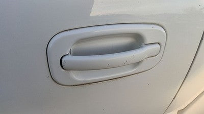 00-06 Chevy Suburban Driver Left Rear Outside Door Handle Back 50U Summit White