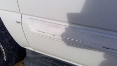 2005 Chevy Suburban Passenger Right Rear Moulding From Door Back Trim White 50U