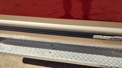 1992 Gmc Sierra 2500 Passenger Right Front Moulding From Door Oem Trim Strip