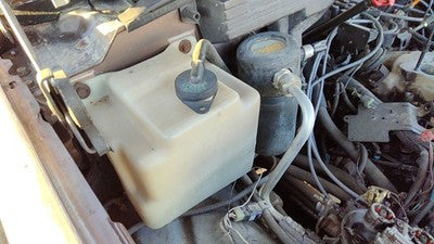 1992-1999 Chevy Suburban Coolant Reservoir Radiator Overflow Tank Bottle Oem