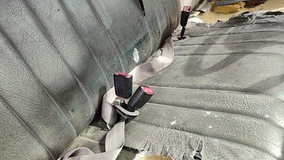 1999 F250 Super Duty Passenger Right Front Seat Belt Buckle Receiver Oem Gray